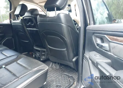 2019 Ram 1500 Laramie 4X4 5'7 Box from USA, damaged, VIN 1C6SRFJT1KN725291